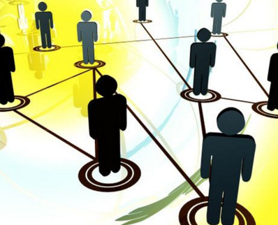How can newbies attract traffic quickly?